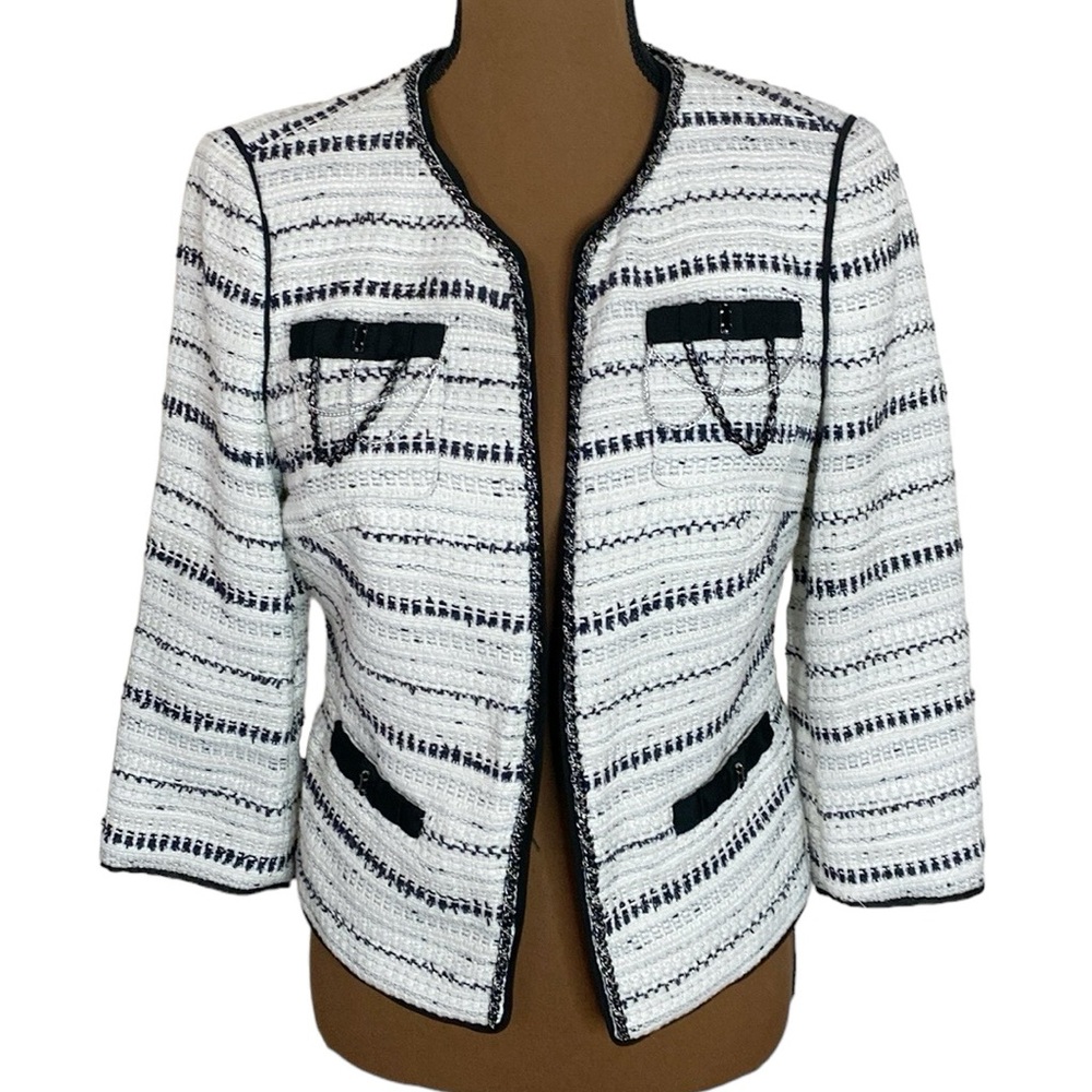 White House Black Market novelty tweed chain decor shimmer lady jacket size 6